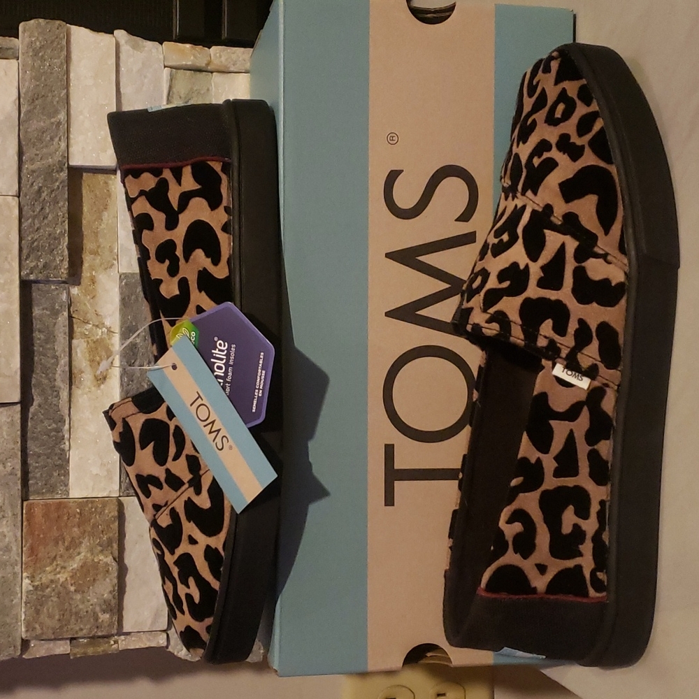 Toms Leopard Slides
